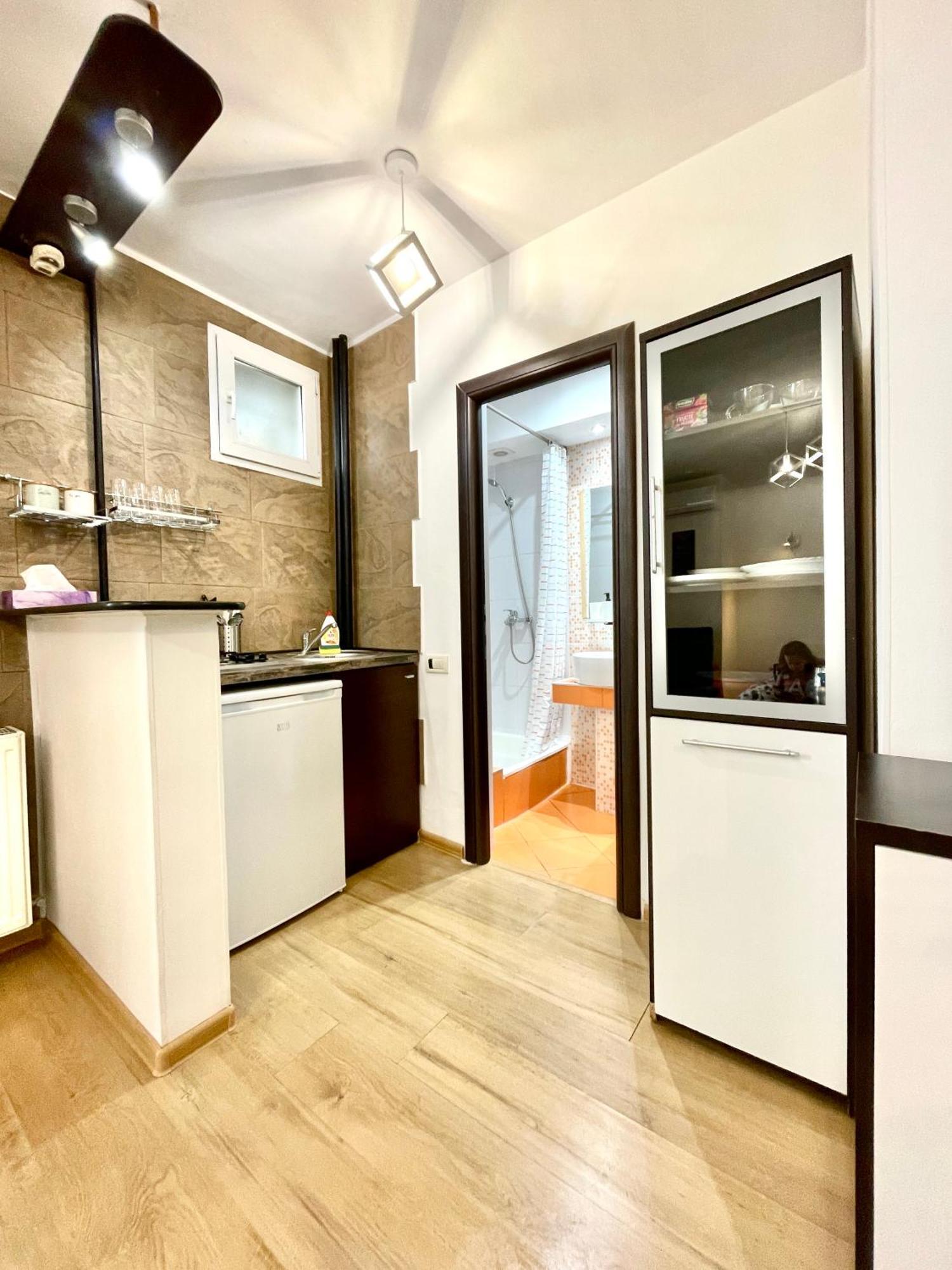 Alegro Studio Apartment Bukarest Exteriör bild